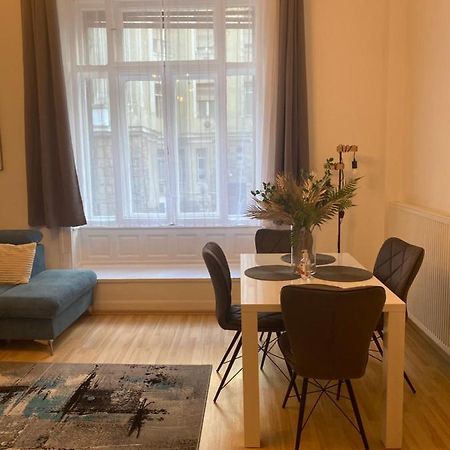 Blue Danube Apartment Downtown With Free Parking ブダペスト エクステリア 写真